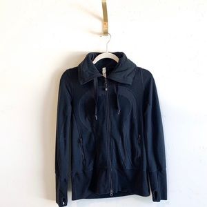 Lululemon black stride jacket